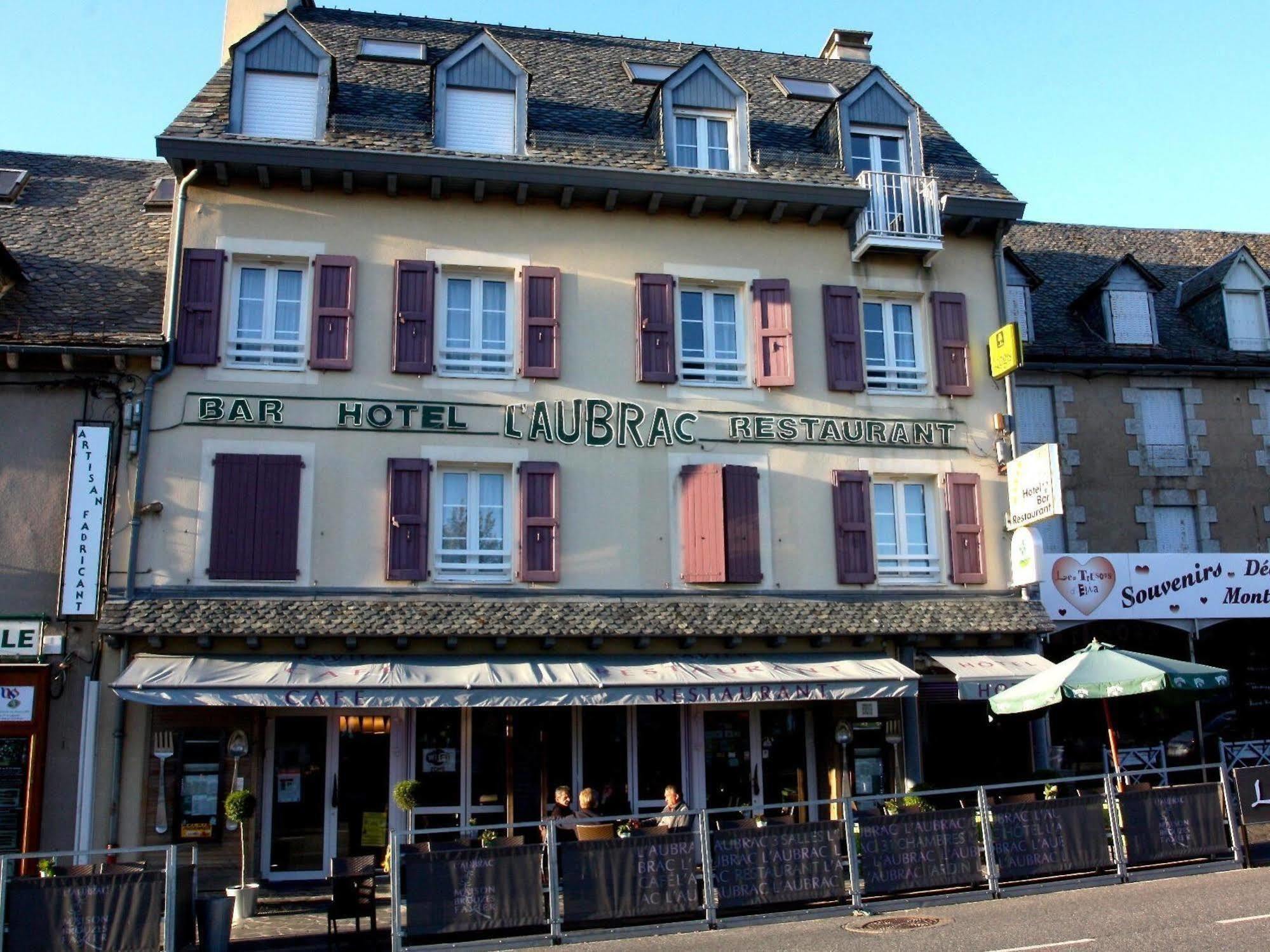 Hotel-Restaurant Logis L'Aubrac Laguiole Bagian luar foto